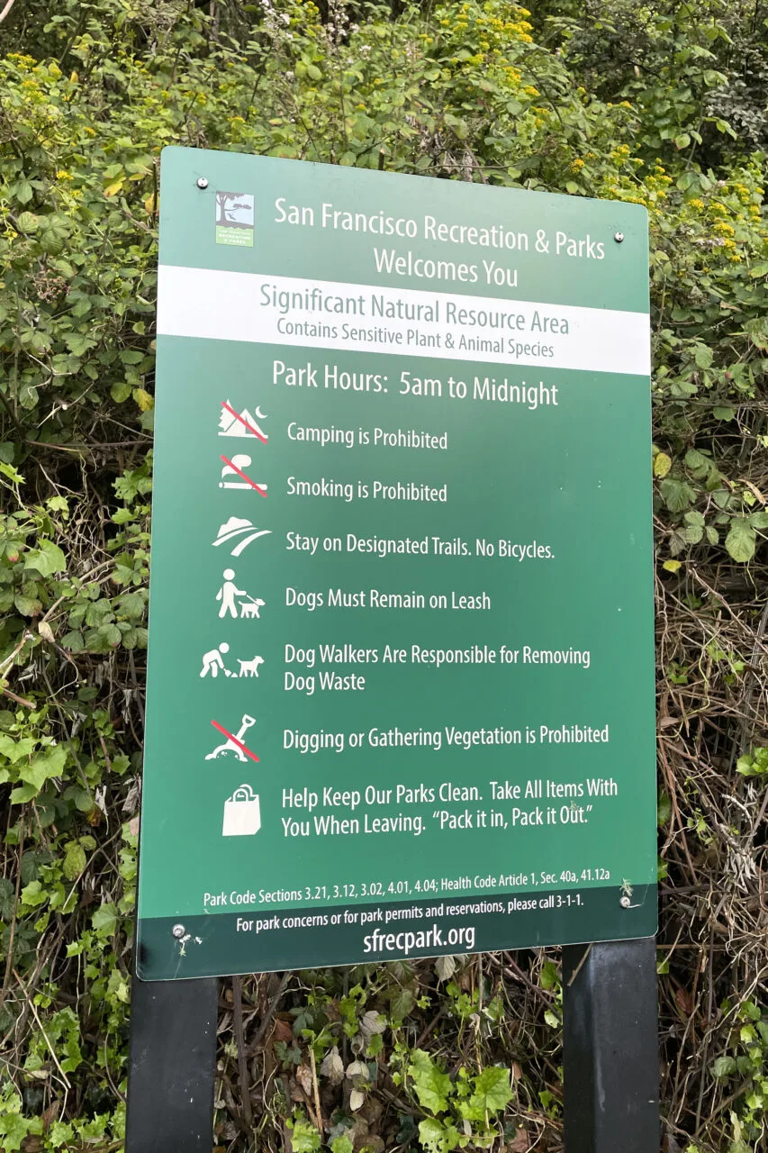 Mount Davidson Park sign stating the San Francisco Recreation and Parks rules.