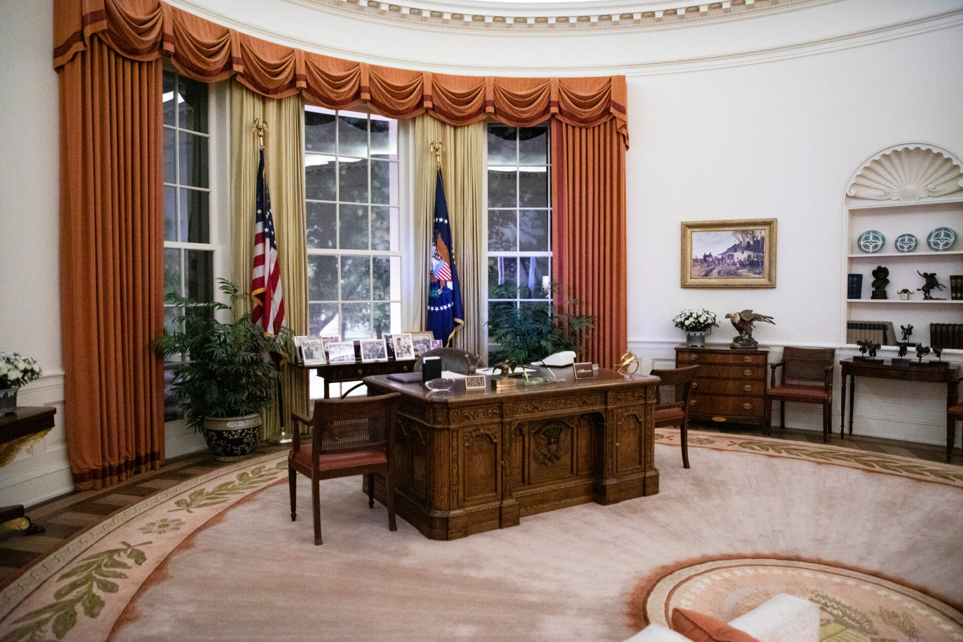 The Oval Office mock-up in the Ronald Reagan Library.